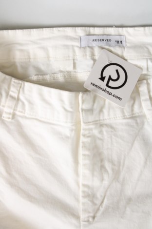 Pantaloni de femei Reserved, Mărime M, Culoare Alb, Preț 33,99 Lei