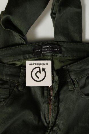 Damenhose Stradivarius, Größe M, Farbe Grün, Preis € 6,99