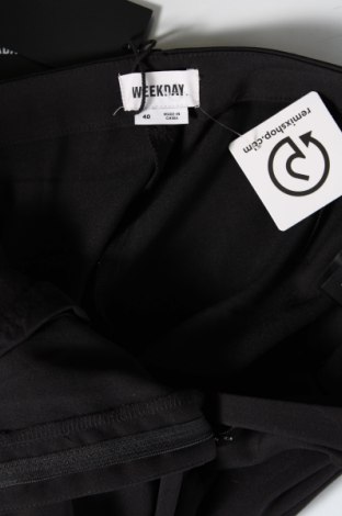 Damenhose Weekday, Größe M, Farbe Schwarz, Preis € 12,99