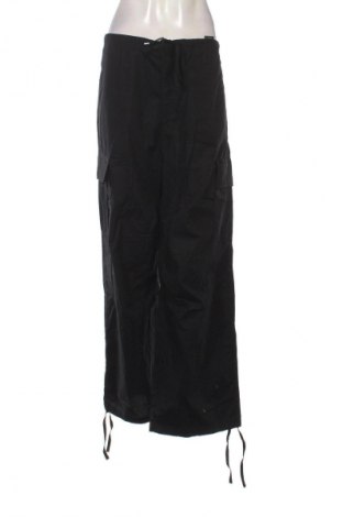 Pantaloni de femei Weekday, Mărime S, Culoare Negru, Preț 61,49 Lei