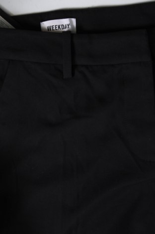 Damenhose Weekday, Größe M, Farbe Schwarz, Preis € 14,99