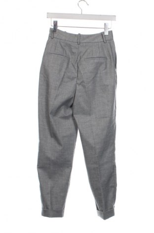 Pantaloni de femei Zara, Mărime XS, Culoare Gri, Preț 133,30 Lei