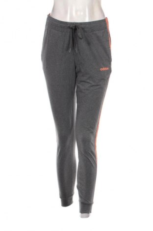 Damen Sporthose Adidas, Größe S, Farbe Grau, Preis € 23,49