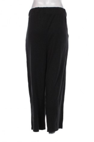 Pantaloni trening de femei Urban Classics, Mărime 3XL, Culoare Negru, Preț 81,99 Lei