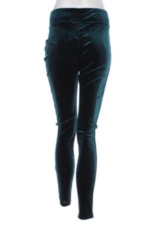 Pantaloni trening de femei Urban Classics, Mărime XL, Culoare Verde, Preț 45,99 Lei