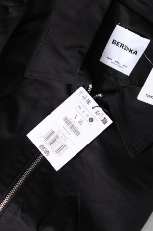 Дамско яке Bershka, Размер L, Цвят Черен, Цена 43,49 лв.