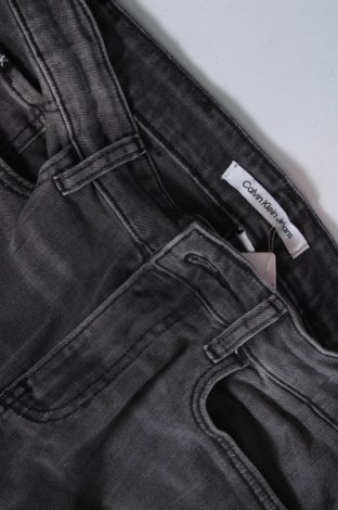 Παιδικά τζίν Calvin Klein Jeans, Μέγεθος 13-14y/ 164-168 εκ., Χρώμα Γκρί, Τιμή 29,99 €