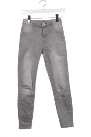 Kinderjeans Reserved, Größe 12-13y/ 158-164 cm, Farbe Grau, Preis 3,49 €