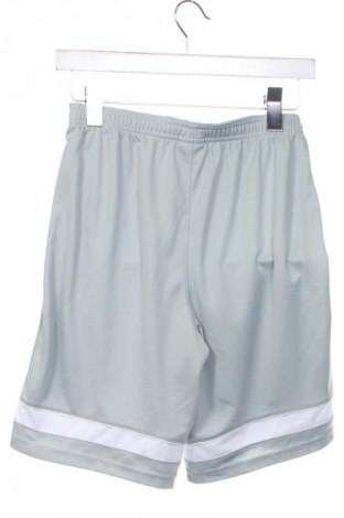 Kinder Shorts Nike, Größe 12-13y/ 158-164 cm, Farbe Grün, Preis 13,29 €