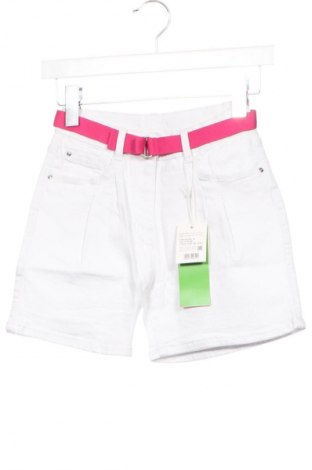 Pantaloni scurți pentru copii S.Oliver, Mărime 9-10y/ 140-146 cm, Culoare Alb, Preț 39,99 Lei