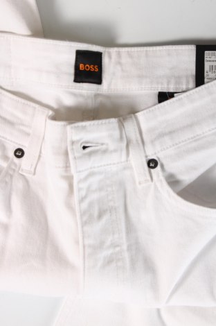 Herren Jeans BOSS, Größe M, Farbe Weiß, Preis € 49,99