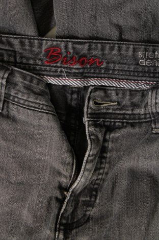 Herren Jeans Bison, Größe M, Farbe Grau, Preis € 7,49