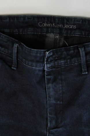 Męskie jeansy Calvin Klein, Rozmiar S, Kolor Niebieski, Cena 262,49 zł