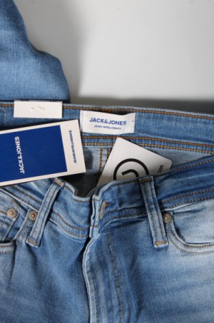 Męskie jeansy Jack & Jones, Rozmiar M, Kolor Niebieski, Cena 70,99 zł