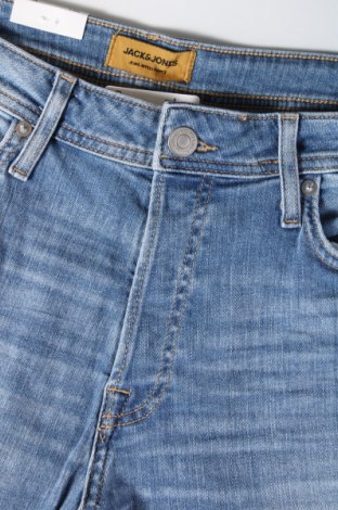 Męskie jeansy Jack & Jones, Rozmiar M, Kolor Niebieski, Cena 64,99 zł