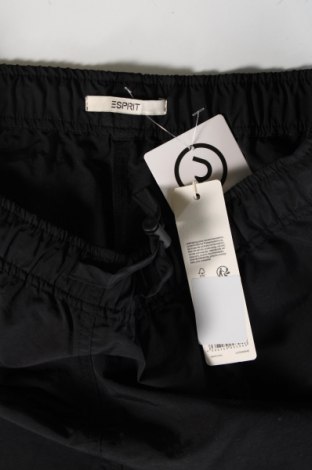 Pantaloni scurți de bărbați Esprit, Mărime L, Culoare Negru, Preț 203,95 Lei