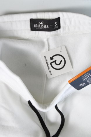 Pantaloni scurți de bărbați Hollister, Mărime S, Culoare Alb, Preț 53,99 Lei