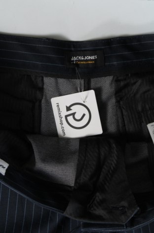 Pantaloni scurți de bărbați Jack & Jones, Mărime XL, Culoare Albastru, Preț 56,99 Lei