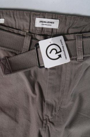 Pantaloni scurți de bărbați Jack & Jones, Mărime S, Culoare Gri, Preț 62,49 Lei