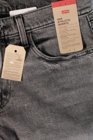 Мъжки къс панталон Levi's, Размер M, Цвят Сив, Цена 43,99 лв.