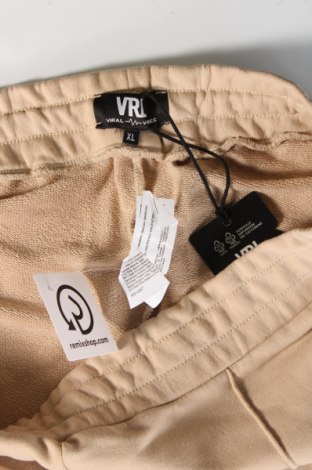 Herren Shorts Viral Vibes, Größe XL, Farbe Beige, Preis 9,99 €