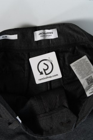 Pantaloni de bărbați Jack & Jones, Mărime S, Culoare Gri, Preț 68,99 Lei