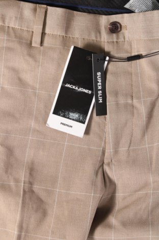 Pantaloni de bărbați Jack & Jones, Mărime L, Culoare Bej, Preț 78,99 Lei