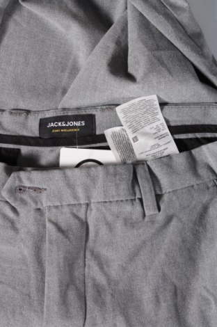 Herrenhose Jack & Jones, Größe M, Farbe Grau, Preis € 6,99