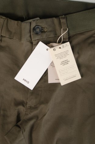 Pantaloni de bărbați Mango, Mărime S, Culoare Verde, Preț 91,99 Lei