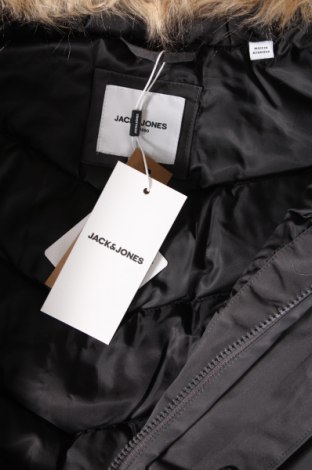 Geacă de bărbati Jack & Jones, Mărime S, Culoare Gri, Preț 143,49 Lei