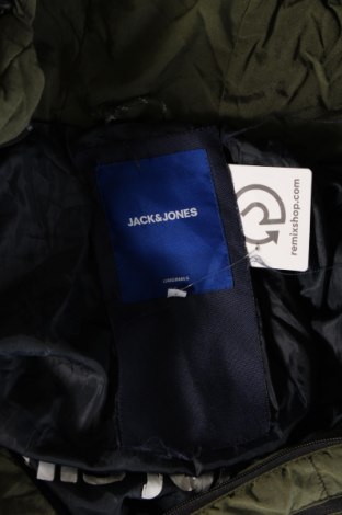 Geacă de bărbati Jack & Jones, Mărime L, Culoare Verde, Preț 203,99 Lei