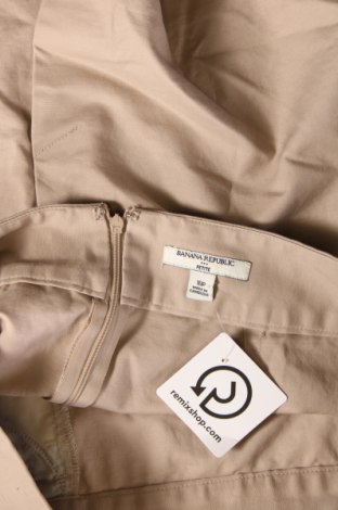 Rock Banana Republic, Größe M, Farbe Beige, Preis € 5,99