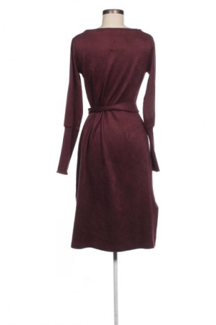 Kleid, Größe M, Farbe Rot, Preis 5,99 €