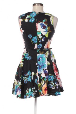 Kleid Ax Paris, Größe M, Farbe Mehrfarbig, Preis 15,99 €