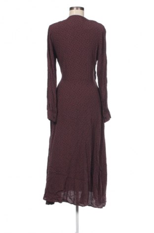 Kleid Boii, Größe M, Farbe Rot, Preis 33,79 €