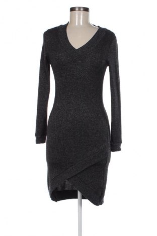 Kleid IX-O, Größe M, Farbe Schwarz, Preis € 4,99