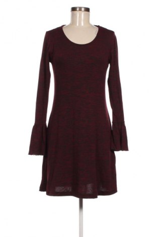 Kleid Janina, Größe M, Farbe Rot, Preis 6,49 €