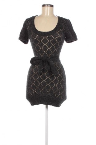 Rochie Kensiegirl, Mărime M, Culoare Gri, Preț 15,99 Lei