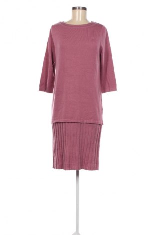 Kleid Paola, Größe M, Farbe Aschrosa, Preis 6,99 €