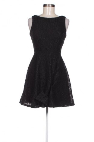 Kleid Speechless, Größe M, Farbe Schwarz, Preis 8,99 €