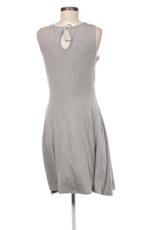 Kleid Tamaris, Größe M, Farbe Grau, Preis 8,99 €