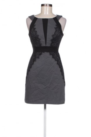 Kleid Teeze Me, Größe M, Farbe Grau, Preis 8,99 €