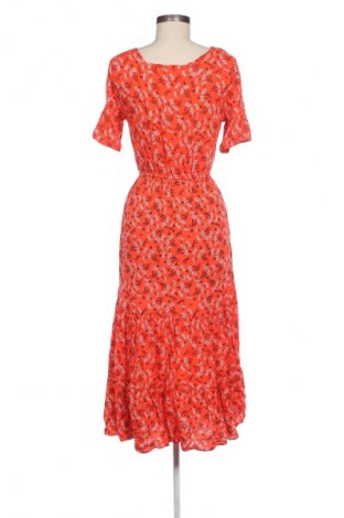 Kleid Trendyol, Größe M, Farbe Rot, Preis 15,99 €