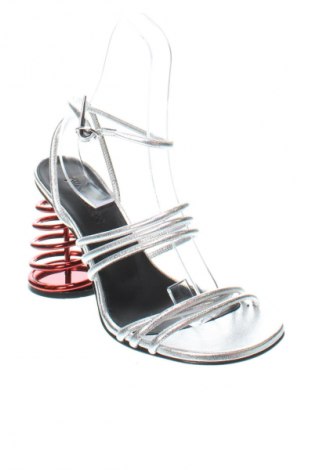 Sandalen JW Anderson, Größe 39, Farbe Silber, Preis € 153,99