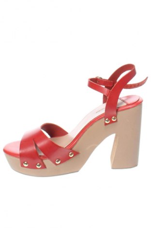 Sandalen Stradivarius, Größe 37, Farbe Rot, Preis € 13,26