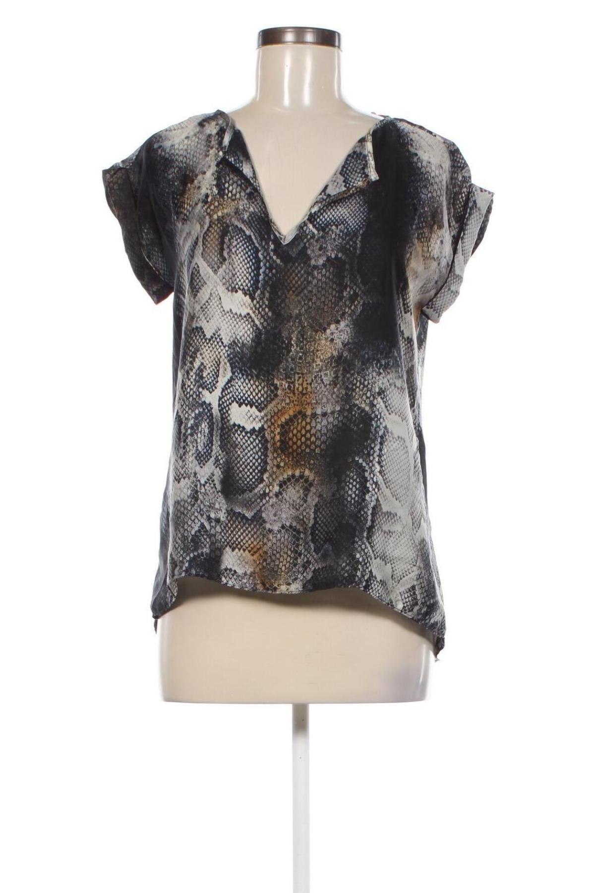 Damen Shirt Aryn K, Größe S, Farbe Mehrfarbig, Preis € 3,99