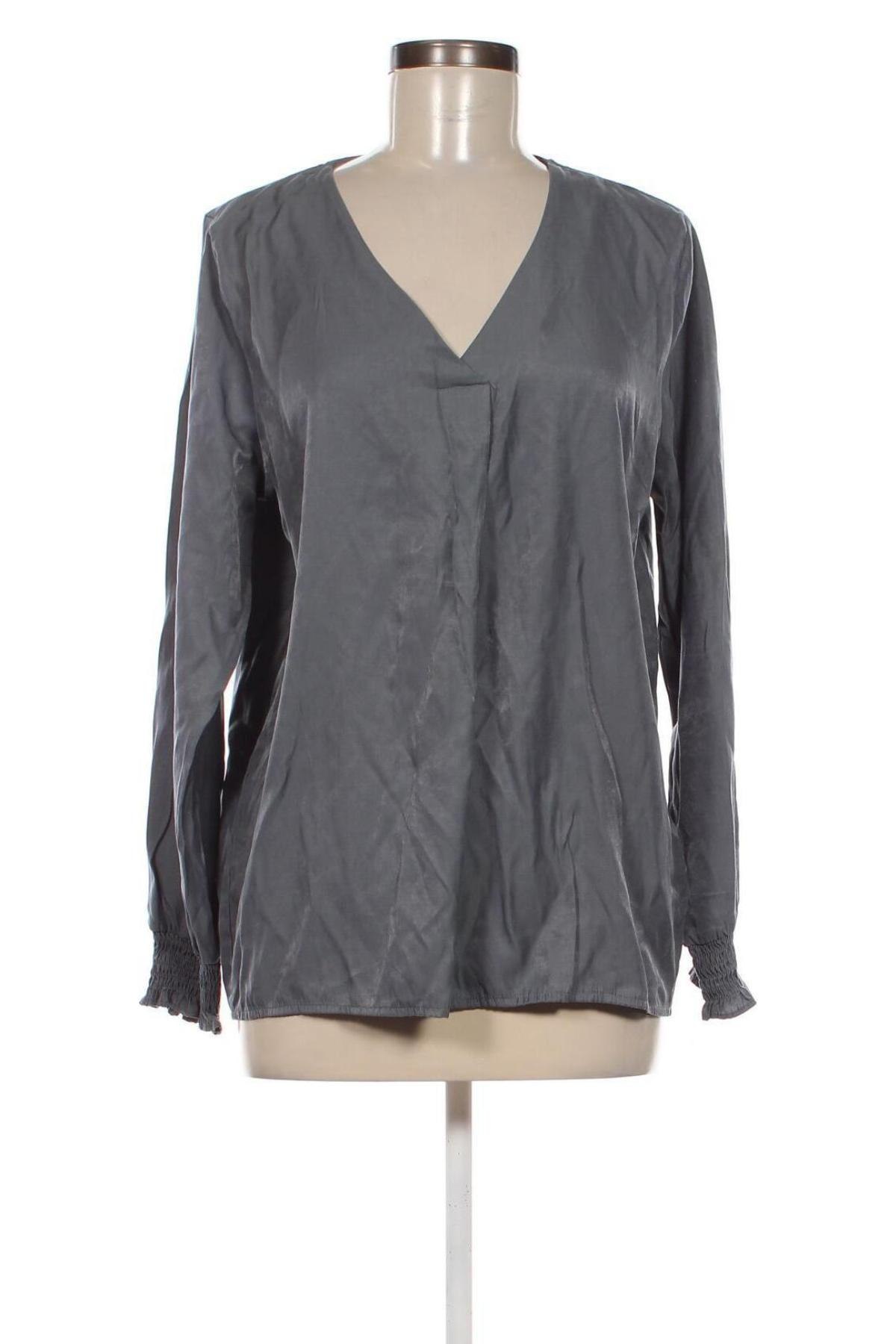 Damen Shirt Cream, Größe M, Farbe Grau, Preis € 15,99