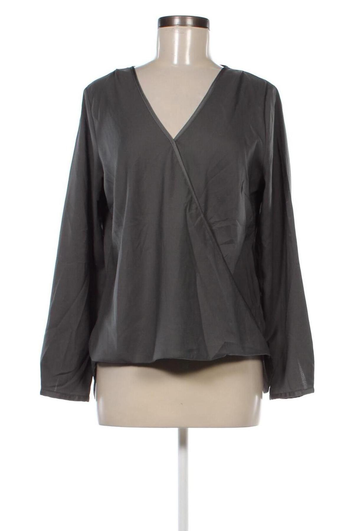 Damen Shirt Guido Maria Kretschmer, Größe M, Farbe Grau, Preis € 4,49