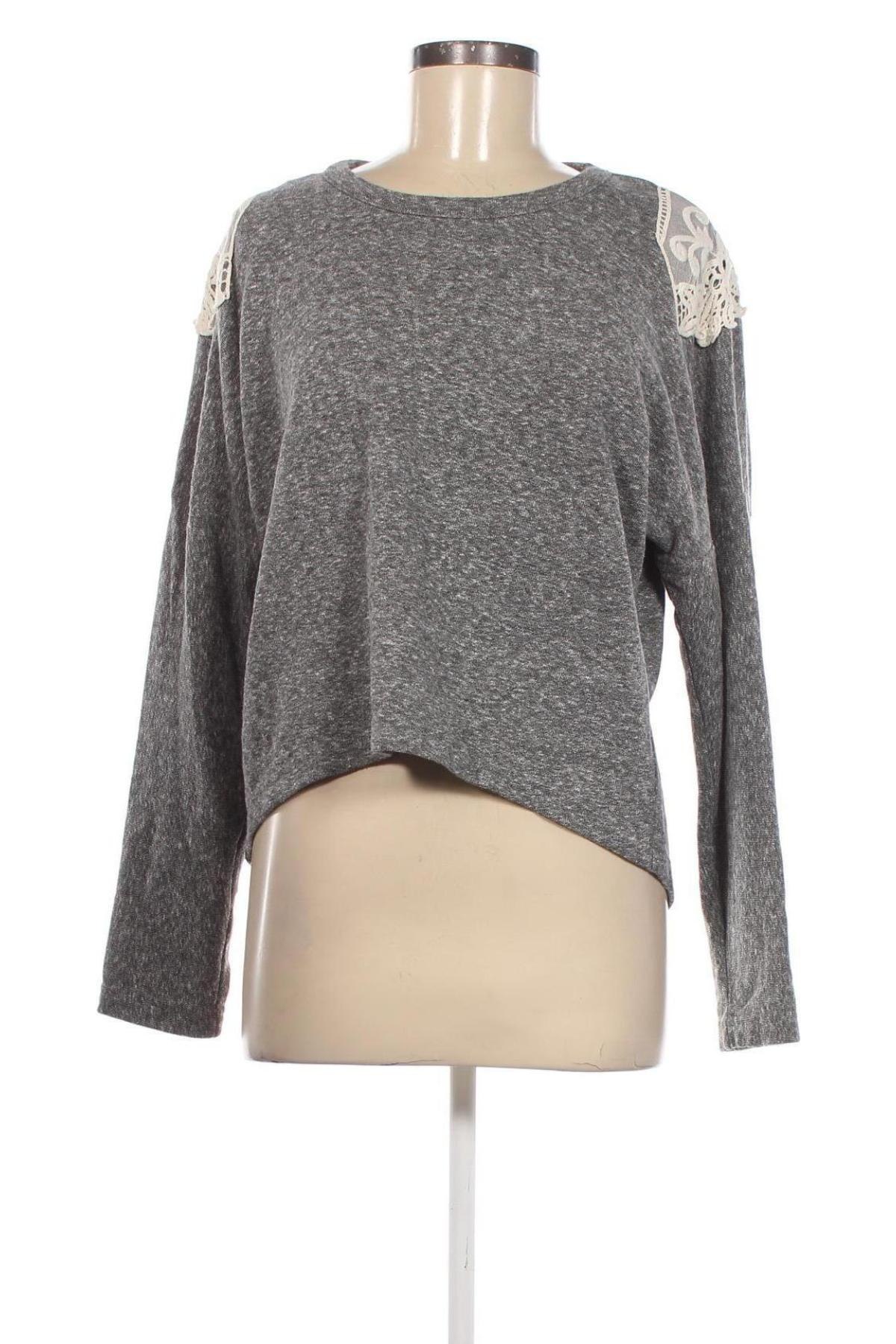 Damen Shirt Lili's Closet, Größe S, Farbe Grau, Preis 2,99 €