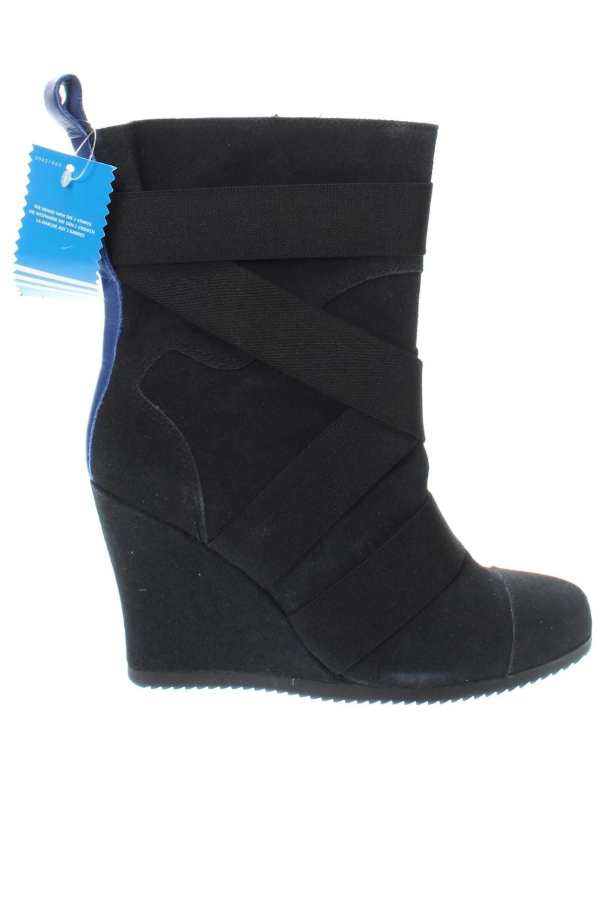 Botine de damă Adidas Originals, Mărime 38, Culoare Albastru, Preț 216,99 Lei